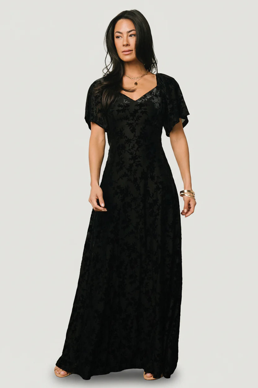 Everley Velvet Maxi Dress | Black