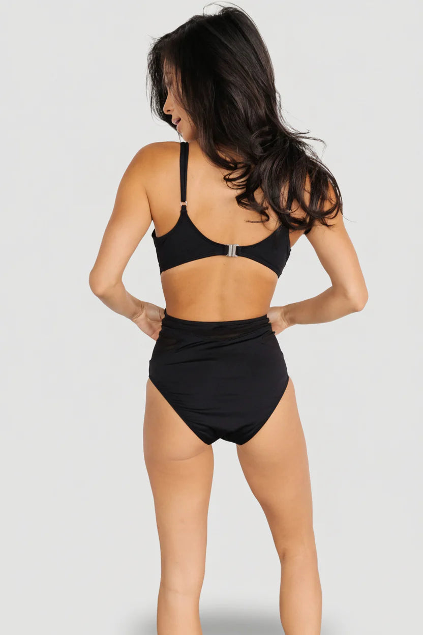 Odyssey One Piece | Black